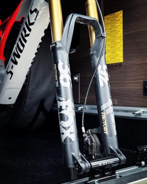 MTB Vans Support de fourche de vélo avec 4 raccords amovibles pour montage de vélo de route, de gravier et de VTT ; 5 x 100, 12 x 100, 15 x 100 et 15 x 110.