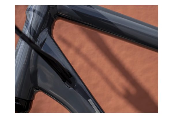 Trek Allant+ 5 27.5'' 500wh Shimano 9V Solid Charcoal 2022 – Image 5